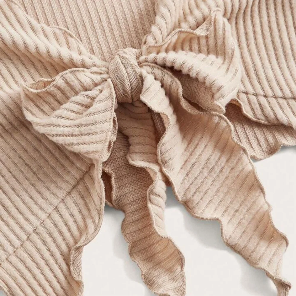 NWT Tan Ribbed Knit Tie-Front Top - Picture 4 of 4